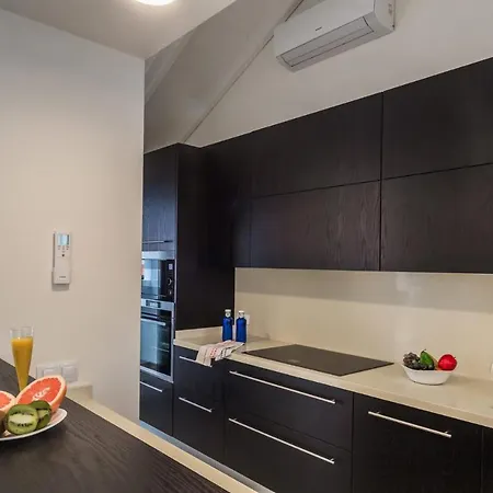 Lugano By コラレホ